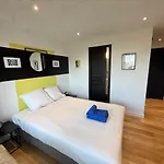 Apartment Residence Issy Issy-les-Moulineaux