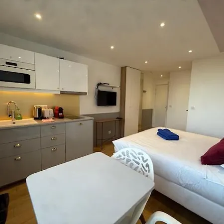 Apartament Residence Issy *